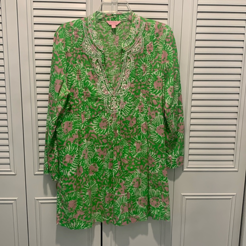 Lilly Pulitzer Sarasota Tunic top- Cabana Pink Beaded Pleated V Neck - Size
L